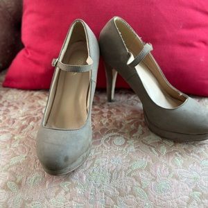 Journee collection dark  tan maryjane pumps